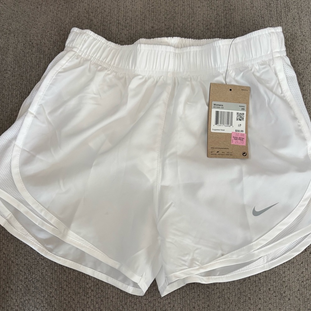 Nike White Athletic Shorts Lightweight Elastic Waist